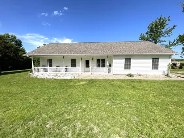 2917 County Road 2860, Higbee, MO 65257