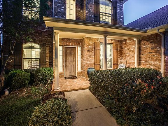 3rd image of 10425 Grayhawk Ln