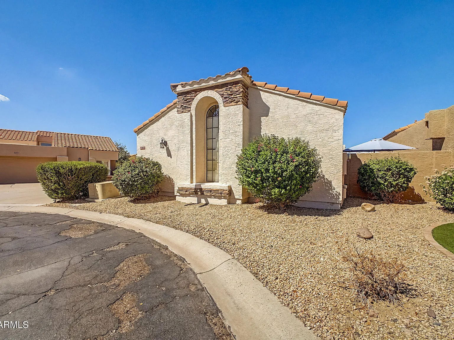 3 bed, 2.0 bath, 1802 sqft, $2,200 — Photo 4
