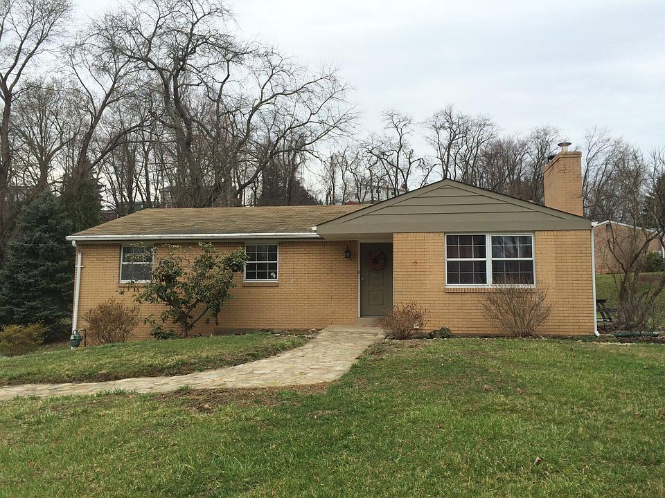 Front exterior of house facing Gary drive