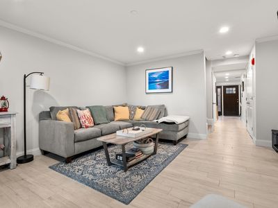 142 Pleasant St Unit 12, Winthrop, MA, 02152