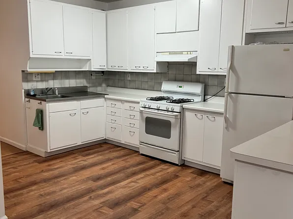 79 Elmcroft Rd APT A, Stamford, CT 06902