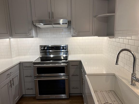 2nd image of 2015 NW Flanders St APT 304