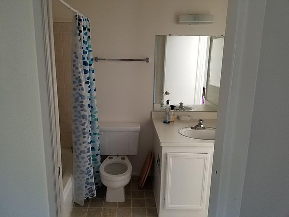 5th image of 943 Torrance St APT 3