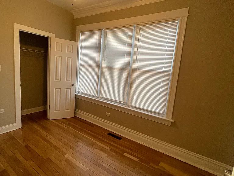 7556 S Langley Ave #1 — Photo 19