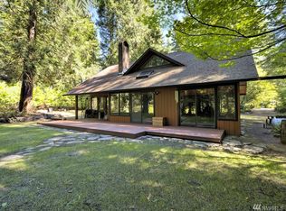21 N Kokanee Cove Way, Hoodsport, WA 98548