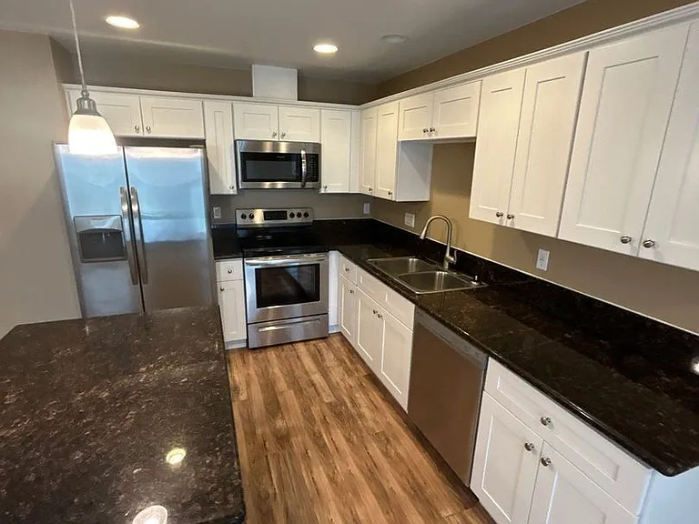 2843 Raleigh Ct SE — Photo 9