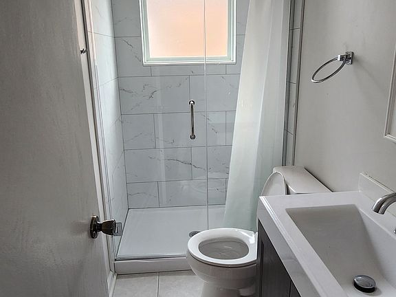 3rd image of 6504 W Diversey Ave #2