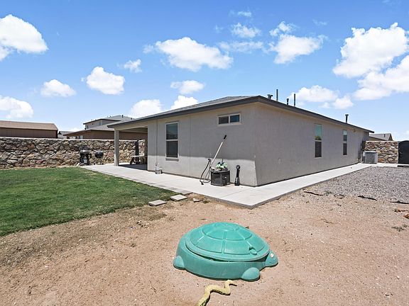 3rd image of 12844 Runway Ave
