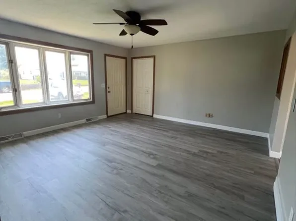 4316 N Hancock Ave, Davenport, IA 52806