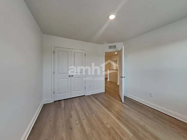 319 Pine Hill Ct — Photo 22