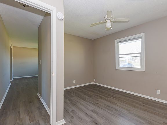 5th image of 208 S Keystone Cir