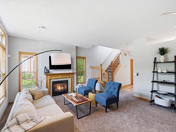 3rd image of 4734 Humboldt Ave N