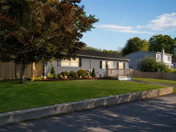 57 Twin Lakes Ave, Coventry, RI 02816