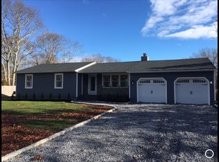 137 W Tiana Rd, Hampton Bays, NY 11946