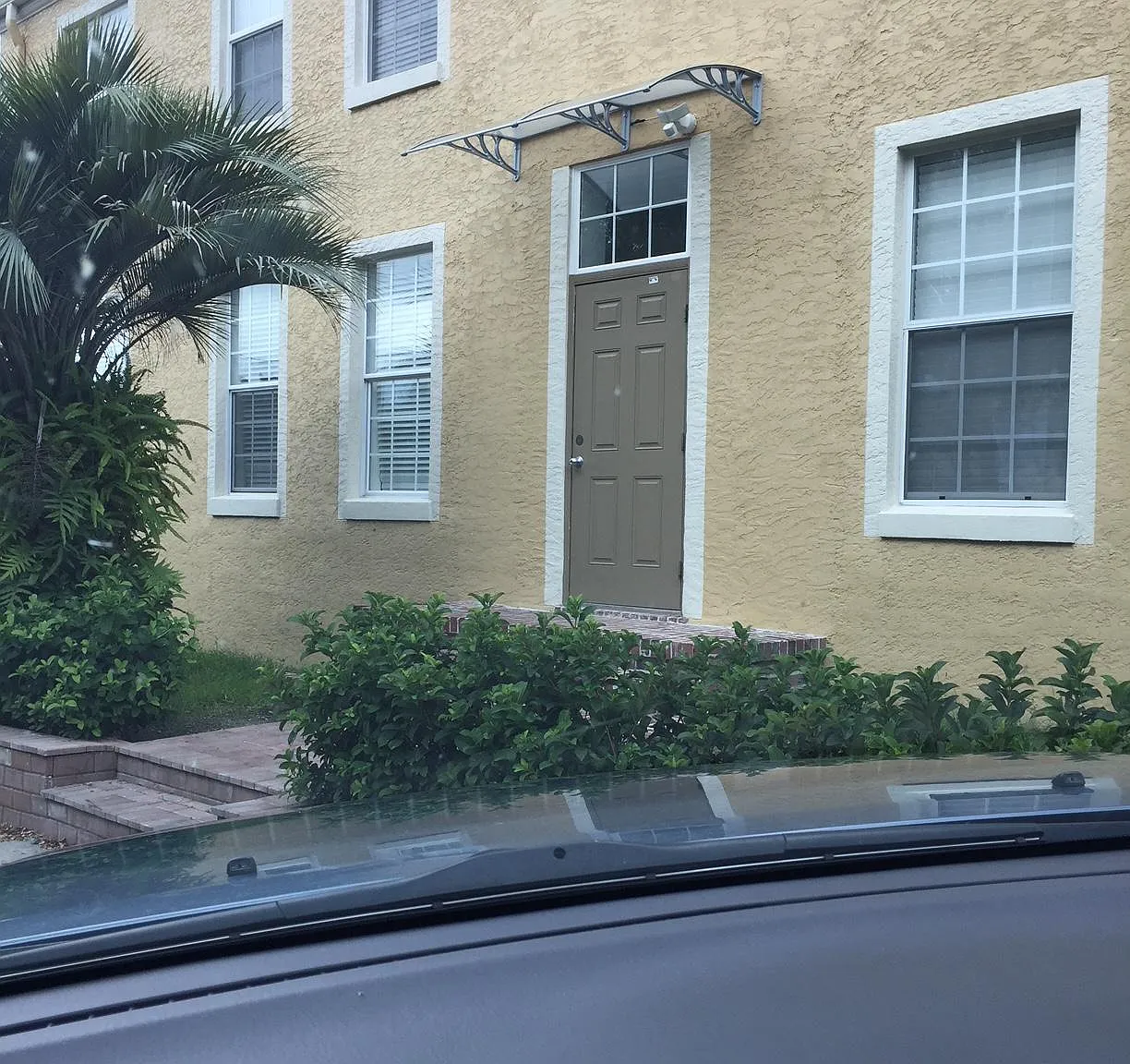 100 Wood Ave — Photo 1