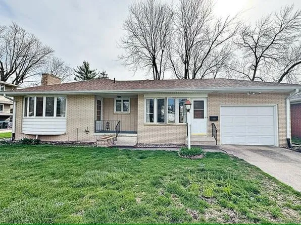 1619 N 11th St, Fort Dodge, IA 50501