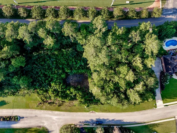 1510 Crown Point Dr #203, Mount Olive, AL 35117