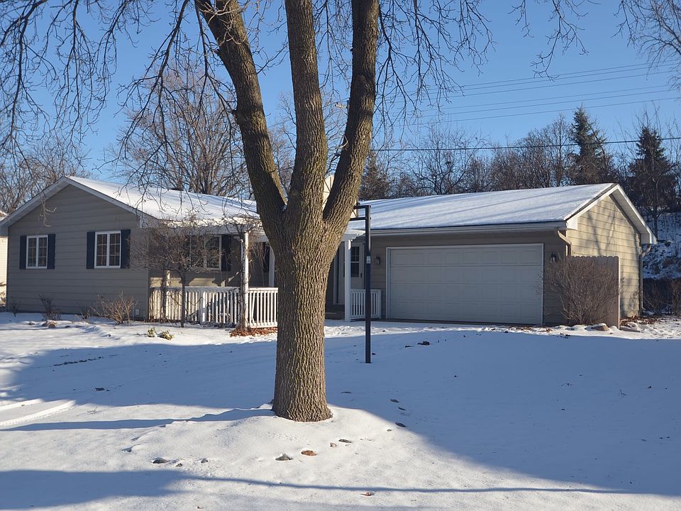1st image of 11707 Cartier Ave S