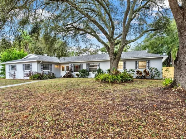 518 Coach Ln, Temple Terrace, FL 33617