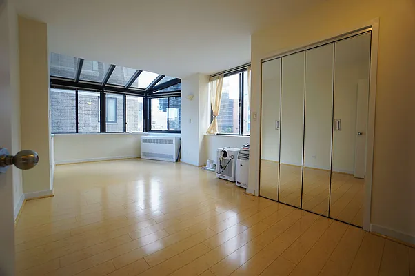 Rented by Compass | media 31