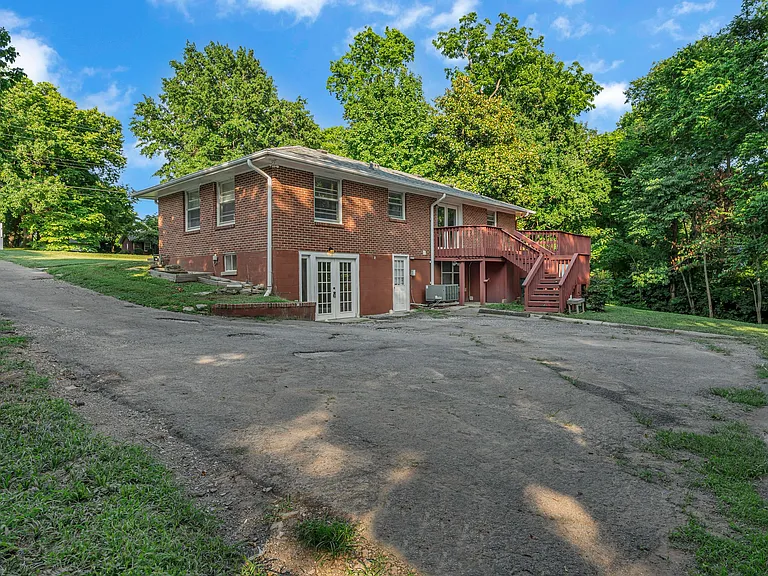 4917 Salem Dr — Photo 37