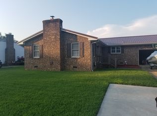 107 Devonshire Cir, Roanoke Rapids, NC 27870