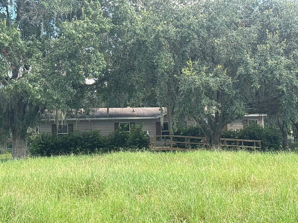 1st image of 19619 Dogpatch Ln