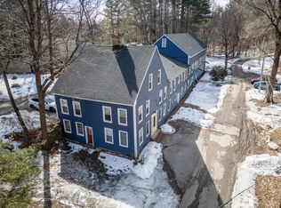97 Groton St, Pepperell, MA 01463