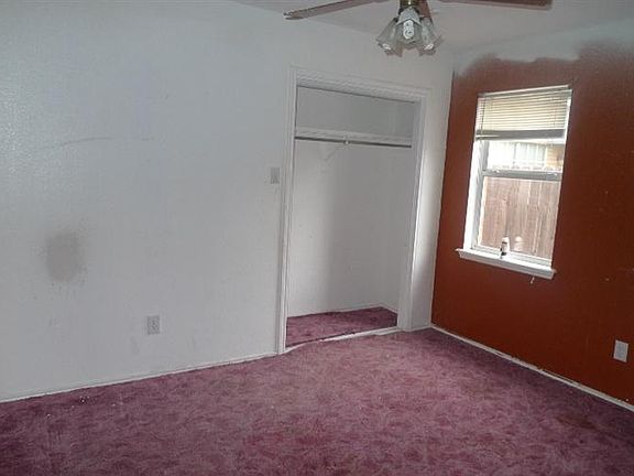 2nd image of 101 N Elkhart Ave