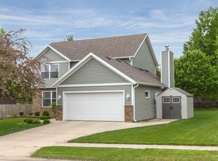 5825 Fairway Dr NW, Rochester, MN 55901