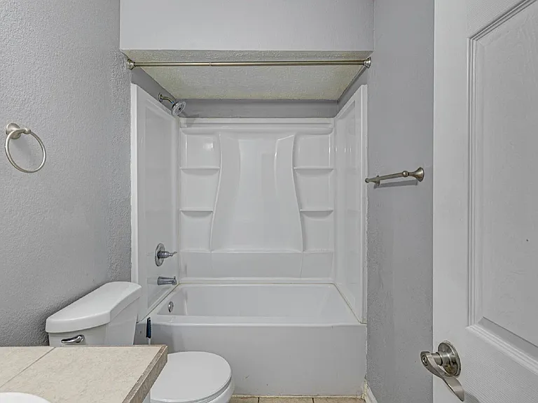 6913 Dorsey Dr — Photo 22