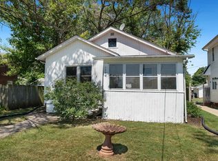 1520 Myott Ave, Rockford, IL