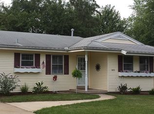 1803 E Saint Jude Ct, Peoria Heights, IL 61616