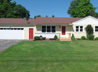 885 N Greece Rd, Rochester, NY 14626