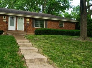 6623 Garnett Ct, Shawnee, KS 66203