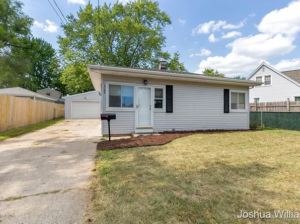 3185 Stratford Dr SW, Wyoming, MI 49509