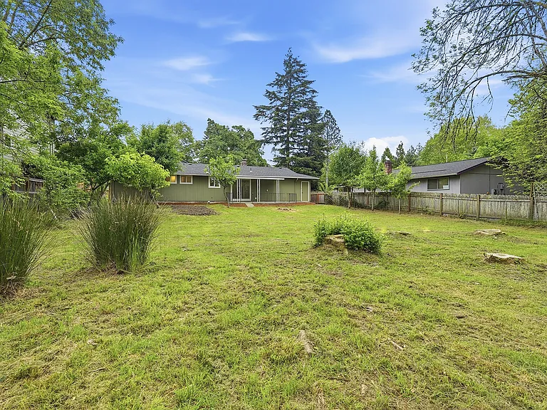 5735 SW 53rd Ave — Photo 15