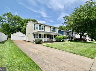 5599 Roundtree Dr, Woodbridge, VA