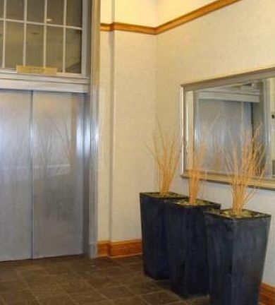 Building Lobby & Elevator