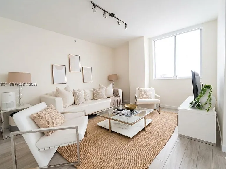 999 SW 1st Ave #2112 — Photo 7