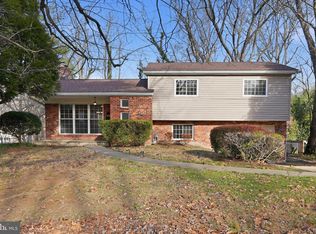 7821 Cayuga Ave, Bethesda, MD 20817