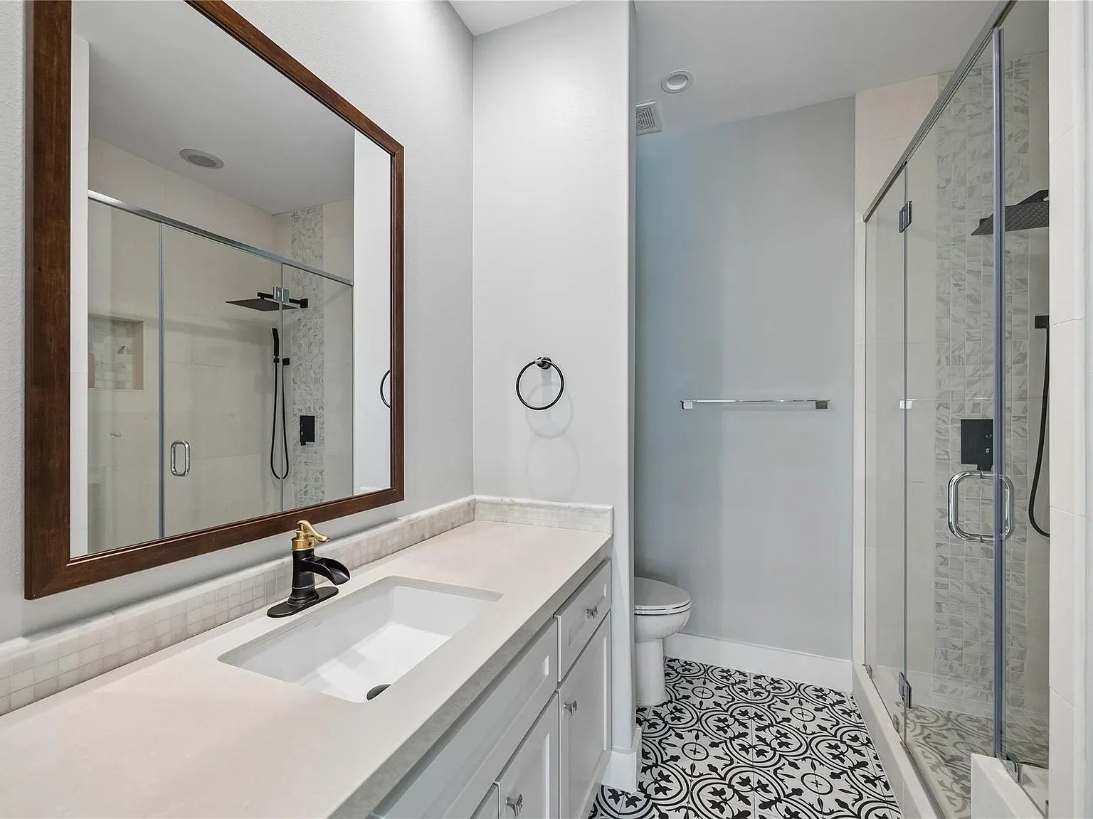 3 bed, 3.5 bath, 2705 sqft, $3,950 — Photo 4