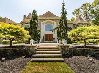 6 Woodsfield Ct, Medford, NJ 08055