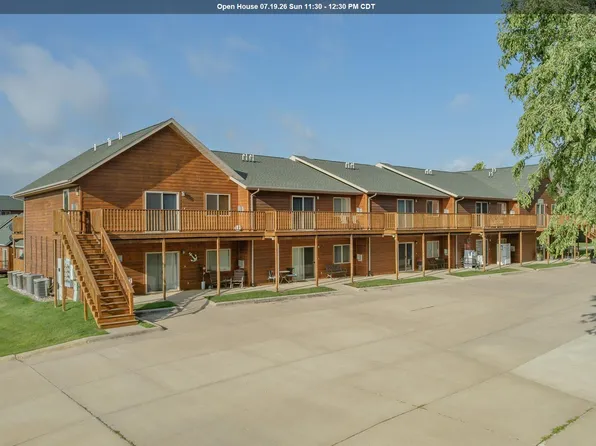 1203 Sanborn Ave Unit 16, Okoboji, IA 51355