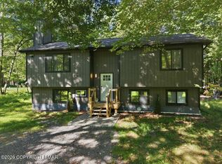 95 Meckesville Rd, Albrightsville, PA 18210