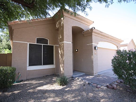 2nd image of 940 N Granada Dr