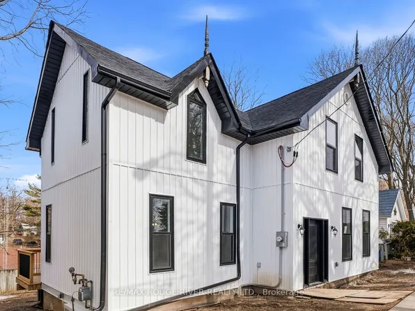 40 Charles St, Pt Hope, ON L1A 1S4