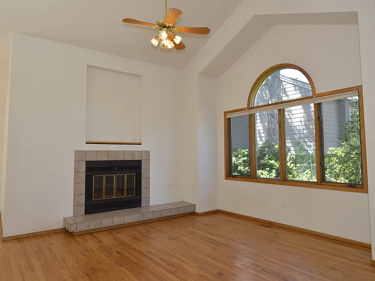 5636 Pennsylvania Ave — Photo 3