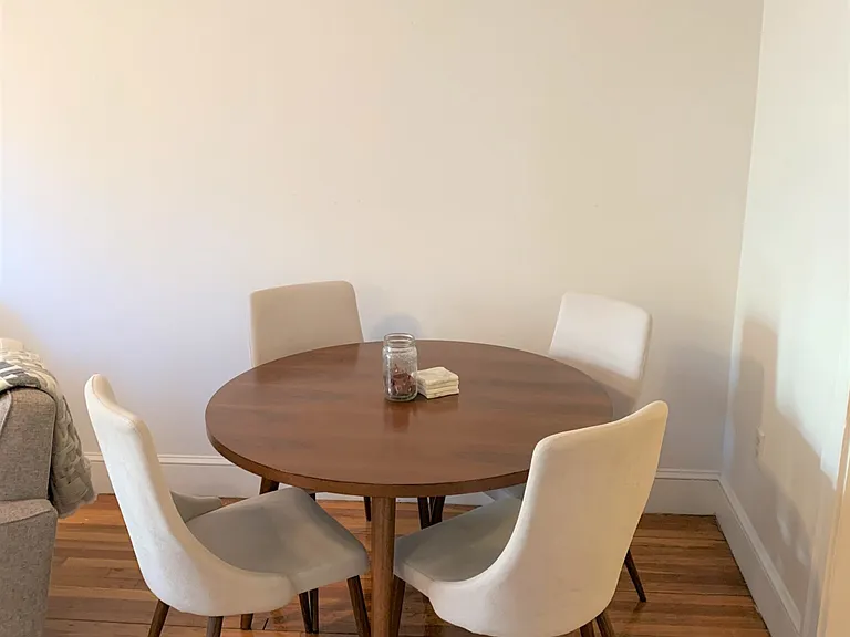 19 Egremont Rd #2 — Photo 10